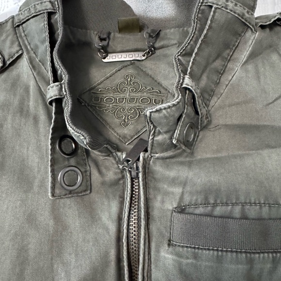 Bomber Jacket - Picture 3 of 6